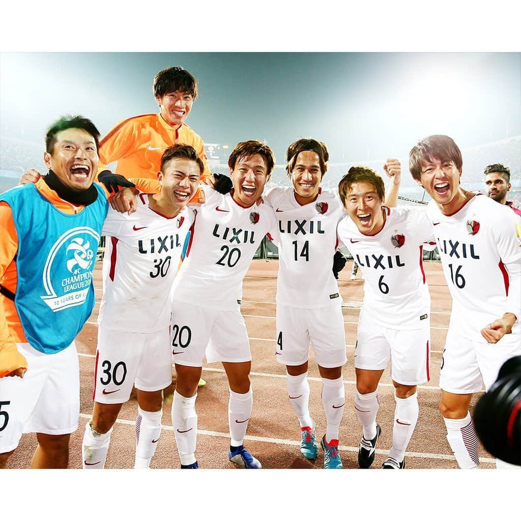 鹿島アントラーズさんのインスタグラム写真 - (鹿島アントラーズInstagram)「AFCチャンピオンズリーグ2018決勝のペルセポリス戦より。  そして今日はBS日テレにて19時からこの試合が再放送されます！  あの瞬間を再び！皆さん、ぜひご覧ください！  #鹿島アントラーズ #kashimaantlers #afcチャンピオンズリーグ #acl #決勝 #final #小笠原満男 #カシマスタジアム #レオシルバ #leosilva #鈴木優磨 #セルジーニョ #serginho #三竿健斗 #安部裕葵 #永木亮太 #土居聖真 #遠藤康 #金森健志 #山本脩斗」6月20日 13時11分 - kashima.antlers