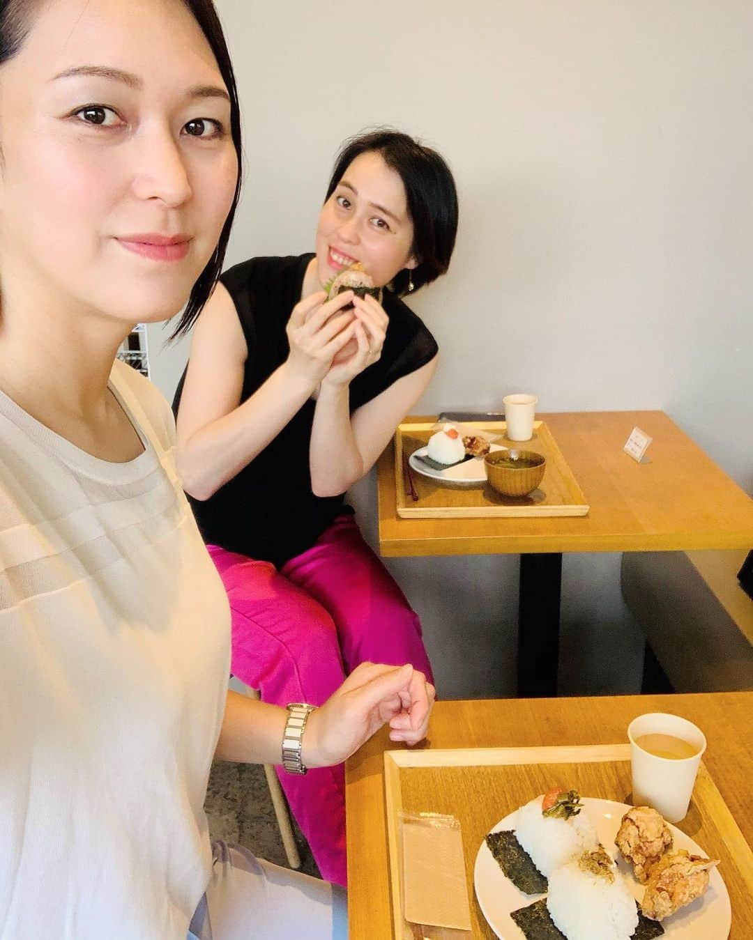 大山加奈さんのインスタグラム写真 - (大山加奈Instagram)「. . 久しぶりのみきとのランチは おにぎりカフェで🍙🤣 . .  #onigirycafe  #おにぎり好き #おにぎり姉妹」6月20日 13時29分 - kanaoyama0619