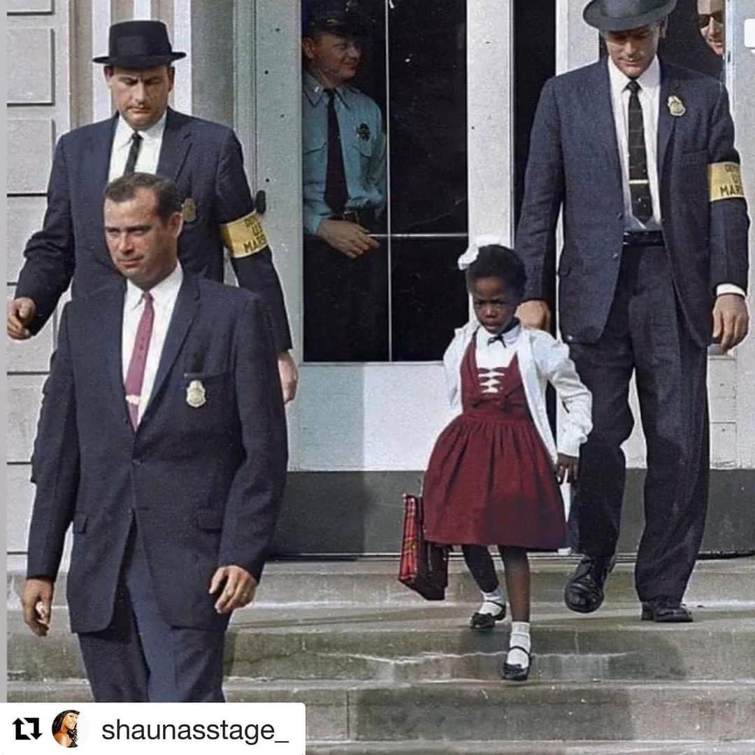 ロゼリン・サンチェスさんのインスタグラム写真 - (ロゼリン・サンチェスInstagram)「THIS ⬇️ #educateyourself  #juneteenth  #Repost @shaunasstage_ with @get_repost ・・・ Ruby Bridges.  At six years old she was the first black child to attend an all white Elementary school school in the south.  US marshals had to escort her through crowds of screaming adults & children threatening her life and scaring her with a coffin she was told was for her. She was only allowed to eat packaged food the entire school year because of the threats of poisoning her.  All of the teachers left but one who remained to teach her. Most of the students left as well.  Imagine your life at 6 years old. Today Ruby is only 65 years old. Not long ago. And she is our queen. 👑  Her bravery is legendary. #rubybridges  #repost @chnge @rubybridges_1960」6月20日 13時24分 - roselyn_sanchez