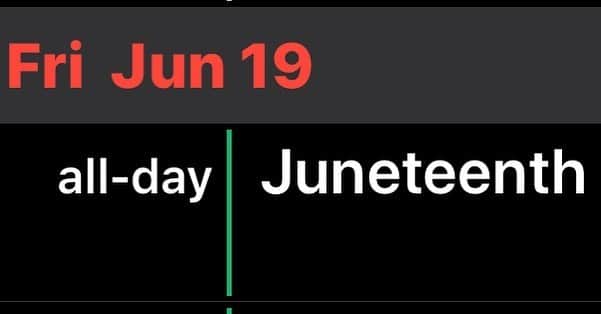 コリン・ハンクスのインスタグラム：「I’m embarrassed that I didn’t know about #juneteenth until I saw it in my iPhone calendar a few years ago. Even then, I had to look it up.  These past few weeks, in an attempt to be a better ally, I have been trying to talk less in order to listen more, to read more and to open my eyes to what, and how, I was taught. Education is never-ending. I am grateful for that fact and I intend to do everything in my power to keep learning. So, that’s the mantra. That’s the anthem. Keep Learning.  LFG.」