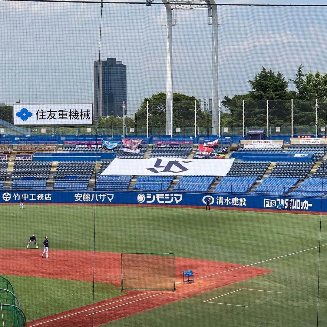 和田 一浩さんのインスタグラム写真 - (和田 一浩Instagram)「プロ野球が開幕しました。今日はヤクルトvs中日ドラゴンズ戦。NHK総合で伊藤アナウンサーと中継します。 #NHK総合　#プロ野球　#ヤクルトスワローズ　#中日ドラゴンズ　#和田一浩」6月20日 13時36分 - wadakazuhiro