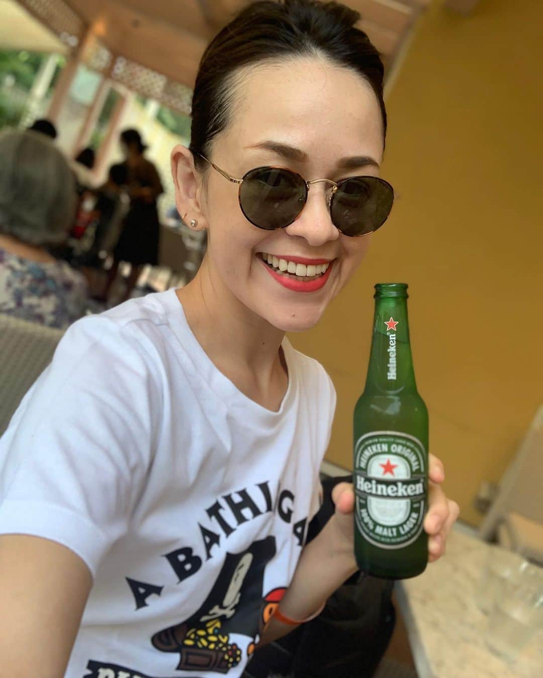 トムセン陽子さんのインスタグラム写真 - (トムセン陽子Instagram)「久々に外でカンパイ＆ランチ。 . . . #heineken #気持ちE」6月20日 13時58分 - yokothomsen