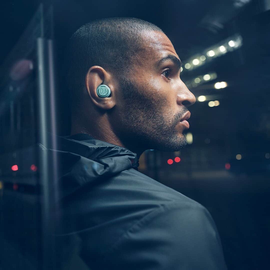 HYPEBEASTさんのインスタグラム写真 - (HYPEBEASTInstagram)「#hypebeasttech: @bangolufsen has debuted its durable Beoplay E8 Sport Wireless Earphones. The earphones combine Bang & Olufsen’s industry-leading audio technology with features requested by professional athletes and casual runners, making for a pair that’s both powerful, durable, and sweat resistant. The pair comes in either “Oxygen Blue” or a signature shade of Bang & Olufsen black and will release on July 9 for approximately $375 USD.⁠⠀ Photo: Bang & Olufsen」6月20日 13時59分 - hypebeast