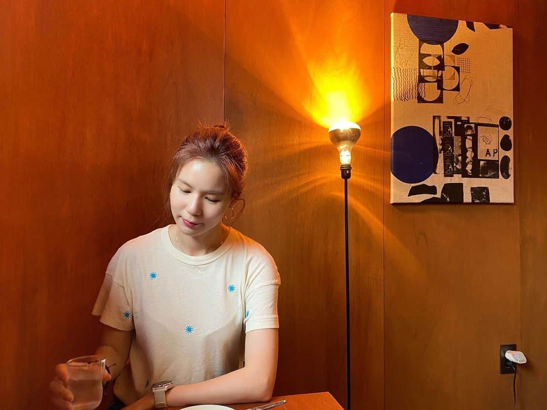 パク・シウンのインスタグラム：「🧡💙」