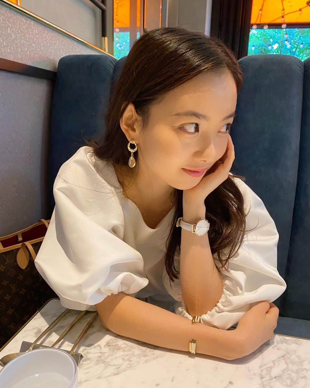 青山舞莉のインスタグラム：「にやにや  美味しい食べ物大好き #ミーの毎日」