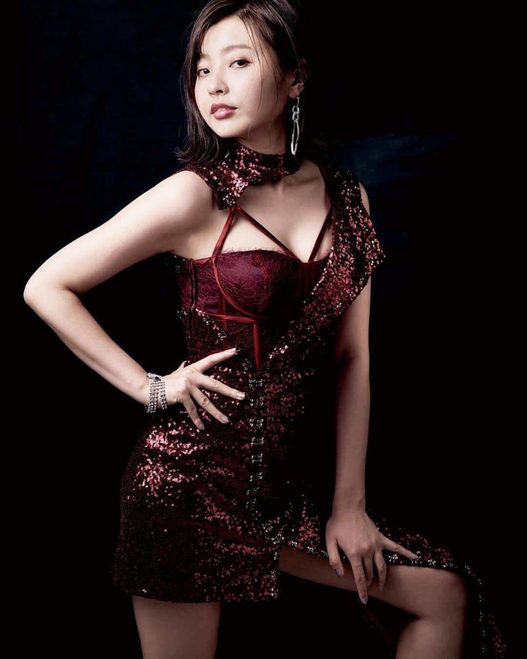 桜子のインスタグラム：「新衣装👗✨ . . . #predia #dress #idol #red」
