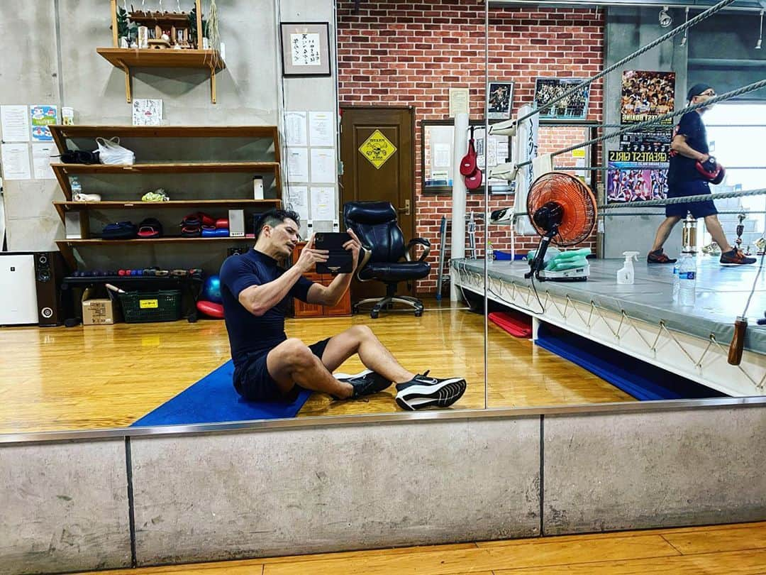 市原隼人さんのインスタグラム写真 - (市原隼人Instagram)「Training.#training #boxing #肉体改造 #自分の甘えに気付き自分と対峙する #そんな瞬間も好きだ」6月20日 16時12分 - hayato_ichihara