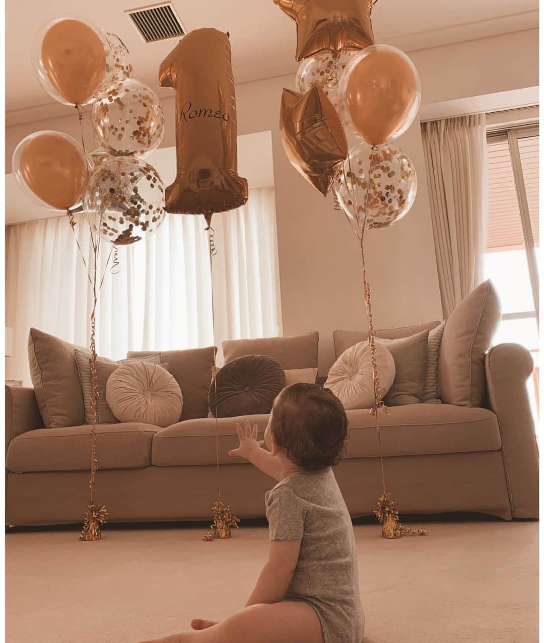 アンナ・オルティス（イニエスタの妻）のインスタグラム：「Feliz primer añito mi bebé!! #blessed #20dejunio2019 #ravapas #romeoturnsone  一歳誕生日おめでとう、ロメオ！！」