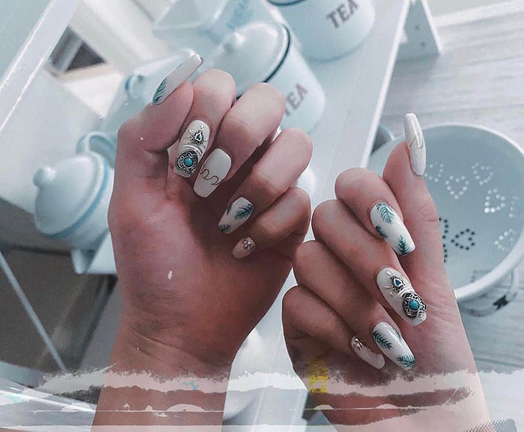 松田聖菜さんのインスタグラム写真 - (松田聖菜Instagram)「new nail ⚡︎🐚﻿🐳 割と前だけど← @nailsgogo でやってもらったよ🌈 今回は海っぽい感じにしてみた🎶めちゃ好評で嬉しい🎶 みんなも真似してみてネ🐚  #nailsgogo ﻿ ﻿ ﻿」6月20日 17時13分 - seinaaa_0318