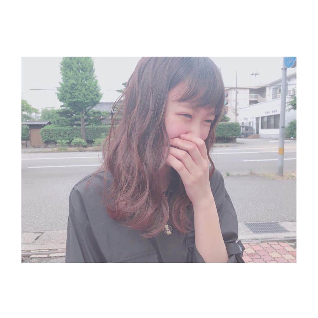 のインスタグラム：「😆 * 最近は動画を見るのが趣味です😉 YouTubeさんとお友達👥 脳みそちゃんがとけてそう🧠😭💦 頭使うぞ😎😎 * #pyonstagram  #AKB48 #チーム8 #チームK #富山 #はるpyon #橋本陽菜 #圧倒的橋本陽菜 #橋本陽菜を広める」