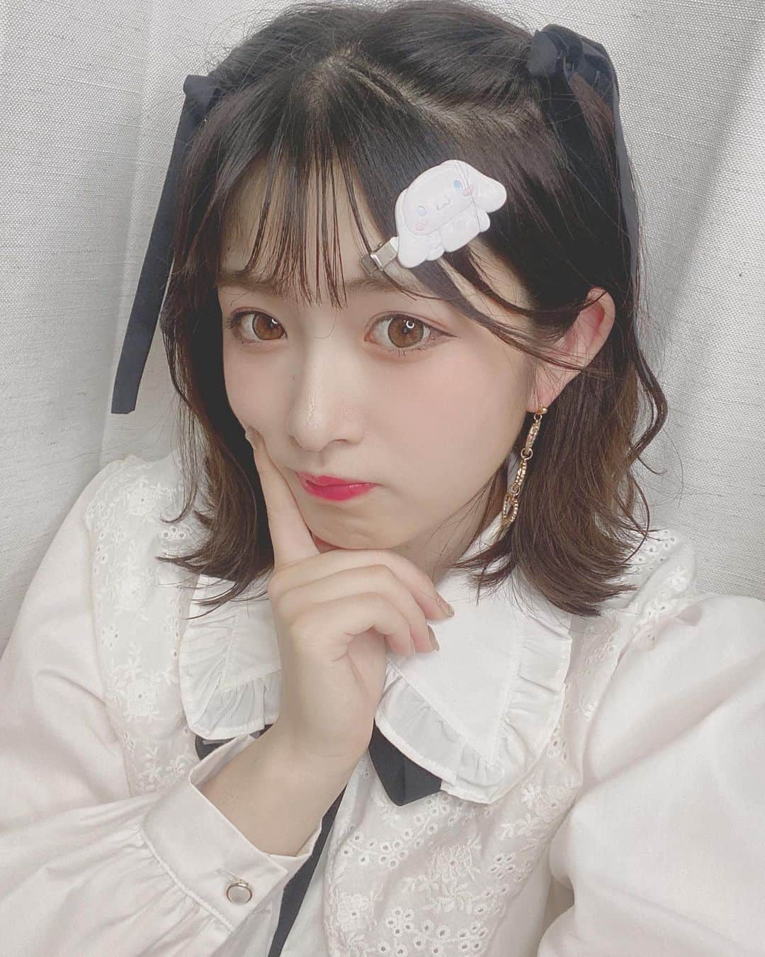 青木菜花のインスタグラム：「.﻿ .﻿ 推ししか勝たん❕❕❕﻿ ﻿ できてるのかよくわからない量産型メイク😂😂﻿ どうですか？🤔笑﻿ ﻿ 量産型加工？というのかな、加工して送ってくれたら喜びます！！！！🐰﻿ ﻿ タグ付けして送ってください〜🙆🏻‍♀️💓﻿ いいねしていくね😍😍﻿ .﻿ . #量産型 #量産型加工 #量産型メイク #量産型ヲタク #メイク #メイクアップ #推しのいる生活 #推ししか勝たん #推し事 #instalike #instagood #ハーフツイン #ヘアアレンジ #instapic #l4l」