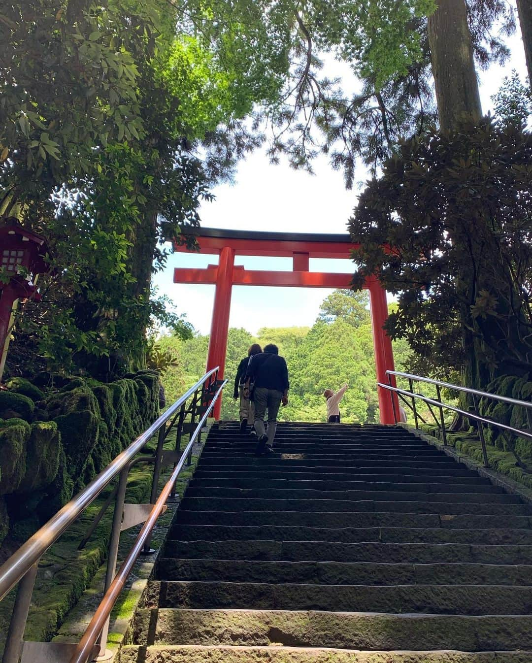 福井晶一さんのインスタグラム写真 - (福井晶一Instagram)「半年ぶりの箱根神社⛩﻿ ﻿ #箱根神社﻿ #九頭龍神社﻿ #芦ノ湖﻿ #平和祈願」6月20日 18時31分 - shoichi.fukui