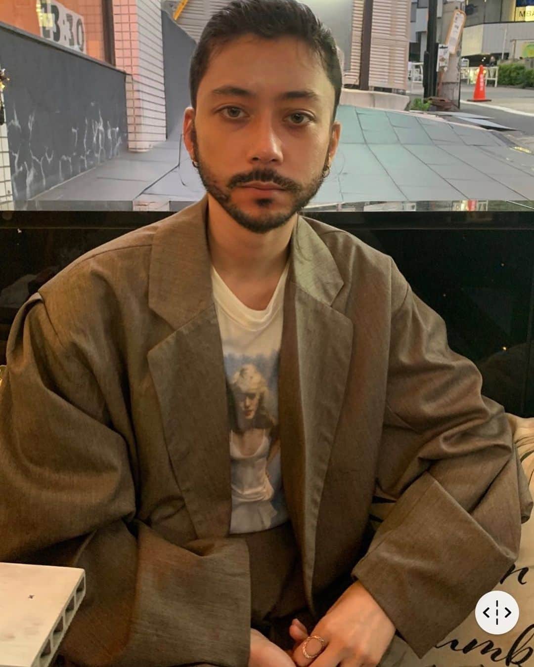 Sumireのインスタグラム：「#彼氏とデートなうに使っていいよ」