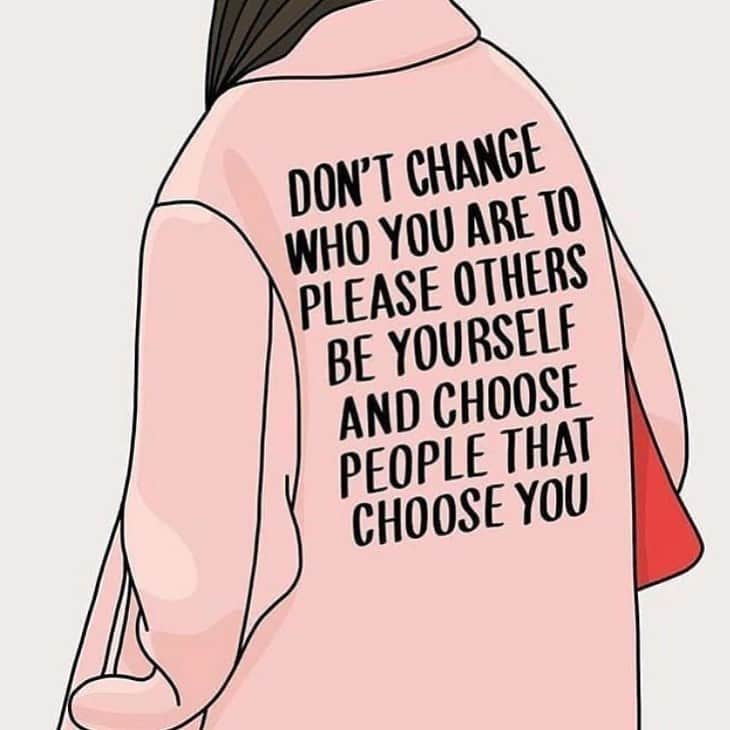ミーナ・スヴァーリのインスタグラム：「Find your people✨💪🏼 #QuotesILove #SaturdaySentiment」