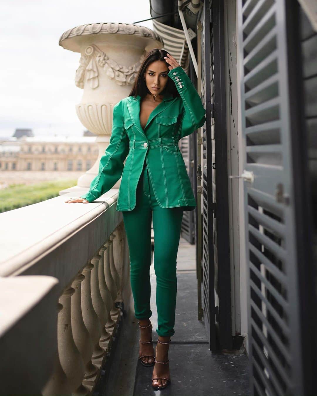 Tamara Kalinicさんのインスタグラム写真 - (Tamara KalinicInstagram)「Lucky colour @balmain - wearing the green suit from SS20 for the happy first day of summer (📷 @edwardspict )」6月21日 5時10分 - tamara