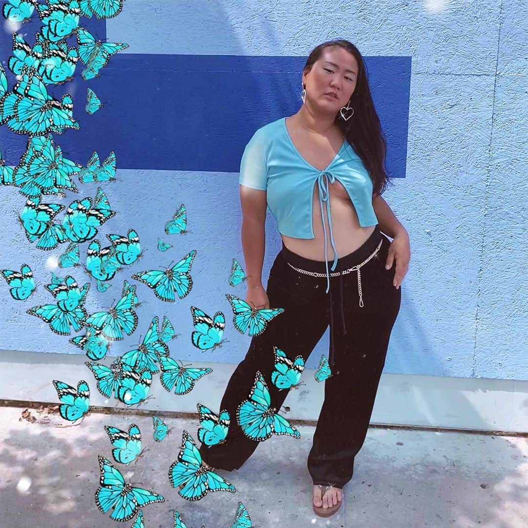 のインスタグラム：「Butterfly effect?  Top @sheinofficial @sheincurve #SHEIN #SHEINgals Coupon code: mihofujiQ2 (extra 15% off, valid until June 30th) http://shein.top/7iow0ym」