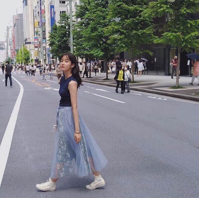 真原彩のインスタグラム：「﻿ ﻿ ﻿ ﻿ ﻿ ﻿ tops-earth music&ecology﻿ ﻿ skirt-海外の通販サイトで購入﻿ ﻿ sneaker- #converse ﻿ #earthmusicandecology コラボ商品﻿ ﻿ ﻿ 靴擦れしないサンダルがなかなか見つからず、毎日スニーカーです👟﻿ ﻿ いいのないかなぁ👀﻿ ﻿ ﻿ ﻿ ﻿ ※歩行者天国です﻿ ﻿ ※写真を撮る時だけマスクを外しています﻿ ﻿ ﻿ ﻿」