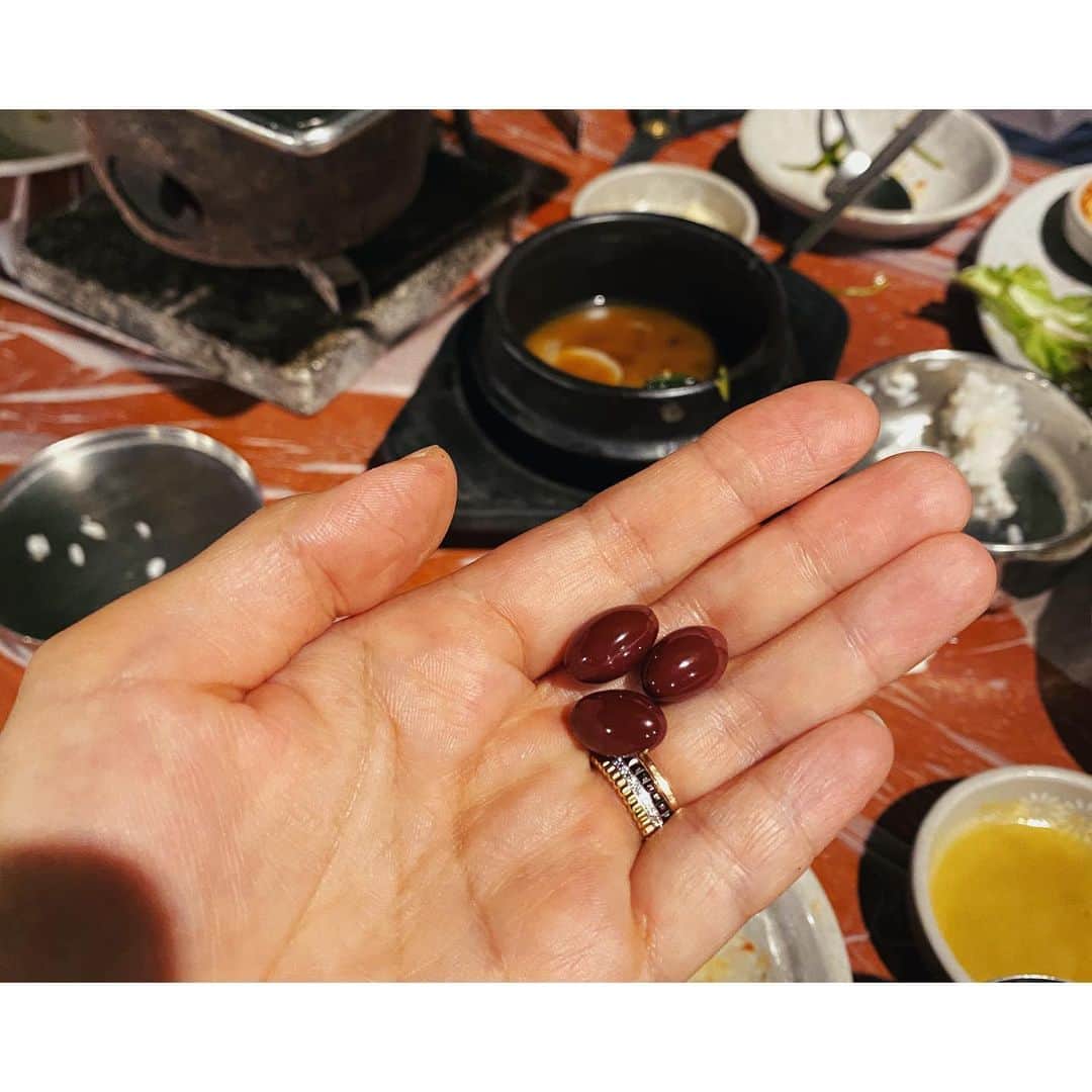 キム・ジュニさんのインスタグラム写真 - (キム・ジュニInstagram)「금남멧돼지 잘 다녀왔어요 여긴 한번 가본걸로 만족하는걸로🙄 . #JunielovesMongandMoca」6月20日 21時33分 - evajunie