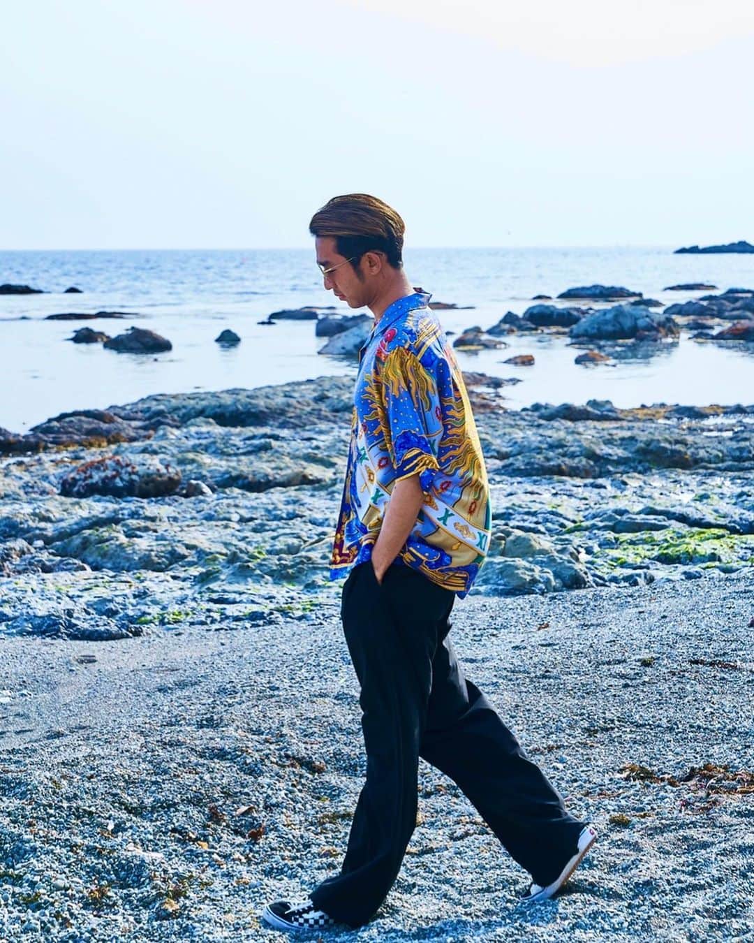 湯川正人のインスタグラム：「湘南移住計画！！！﻿ この度、湘南に引っ越したい！！と思っていた方々に新しいライフスタイルのご提案をさせて頂きます。﻿ この計画で、皆様がさらに幸せになるキッカケをつくれたら最高だなと考え、色んな方々の﻿ ご協力のもと実現致しました。﻿本当に感謝です。  あなたへ、素敵なお仕事と素敵なお家を提案致します🤝🤝🤝﻿ ﻿ お仕事は、「お客様はもちろん、働くドライバーさんの気持ちも大切に考える」どんな時も人に感謝され、やり甲斐のある運送業で、弊社が業務委託する運送会社さんと組みます。 ﻿ お家も湘南に強い不動産屋さん、又は大人気のホテルをご紹介させて頂きます。  ※神奈川県に住んでる方は、お仕事のみの応募も可能です。﻿  ﻿ 「今、やりたい事を探し中」﻿ 「働く環境や住む環境を変えたい」﻿ 「将来の為に色々な経験がしたい！」﻿ 「湘南に移住したい」﻿ 「湯川正人のチームで働きたい」﻿ 方など大歓迎です！！！﻿  残念ながら、中途半端な気持ちの方は自分はサポートできません。﻿ "やる気"があって"真面目"であれば﻿ 自分のチームには大歓迎です。﻿ 本気の方は是非一緒のチームで働きましょう。﻿ ﻿ 弊社と個人事業主様との業務委託になります。 ﻿ (働く条件)﻿ ・18〜50歳 男女﻿ ・運転免許証を持ってる方﻿ ・週5以上働ける方(週3〜などは要相談)﻿ ・末締め翌月末払い ・車のリース可(保険込み)﻿ ※これ以上の内容は面接時にお答えさせて頂きます。﻿ ﻿ 以下内容をご記入の上﻿ 自分へダイレクトメッセージを送ってくださいませ。条件がクリアした方は面接になりますので、よろしくお願い致します。﻿  ﻿ お名前● 　 フリガナ● 　 年齢● 　 電話番号● 　 住所● 配送車両の有無● 　 現在の職種● 運送経験の有無● 最短勤務可能日● 月稼働可能日数● 湘南移住希望者●はいorいいえ 希望勤務エリア●」