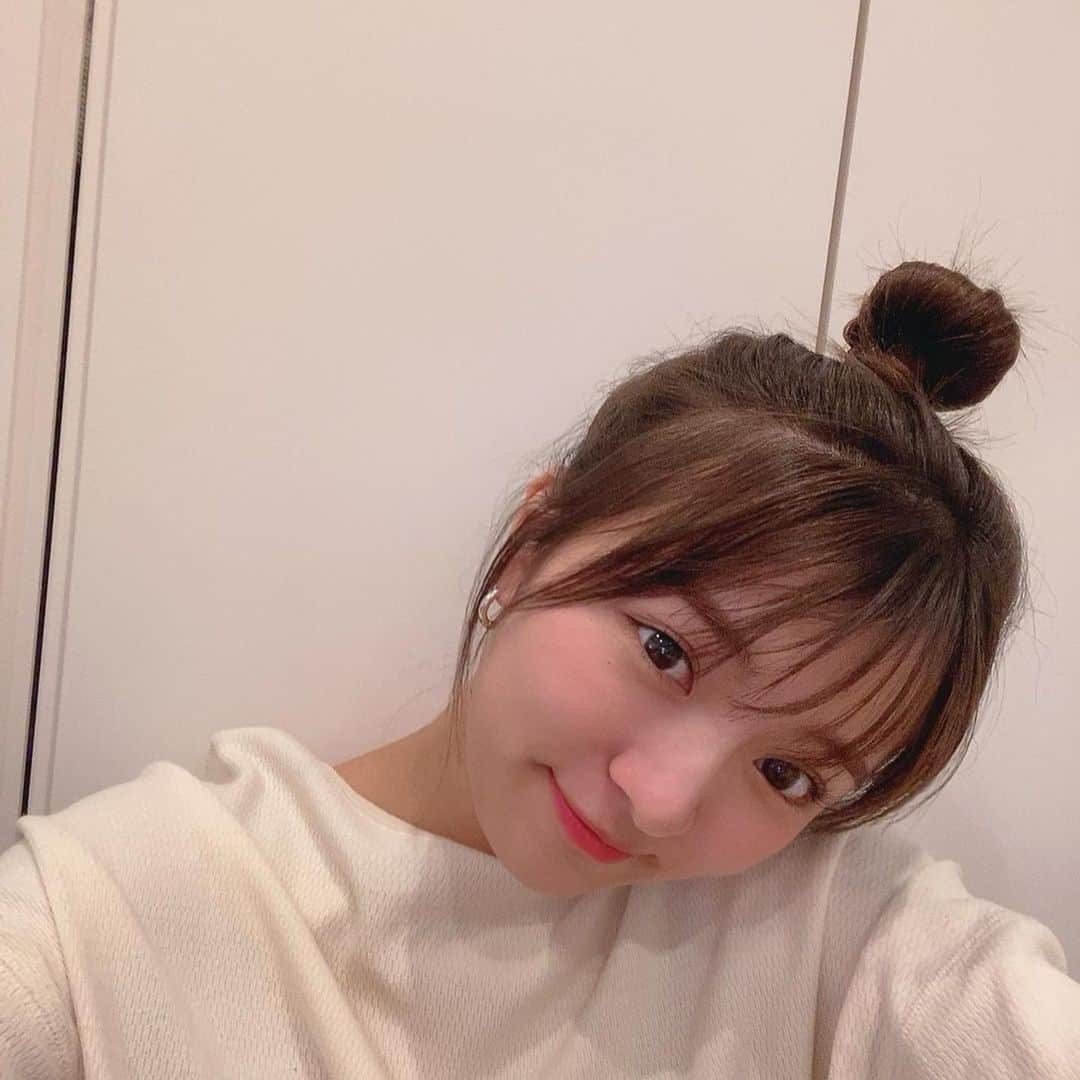 高嶋菜七さんのインスタグラム写真 - (高嶋菜七Instagram)「今日は🍡ヘアー。 みんなの女の子の好きなヘアアレンジなに？  #ヘアアレンジ #おだんごヘア」6月20日 21時44分 - nana_takashima_tpd