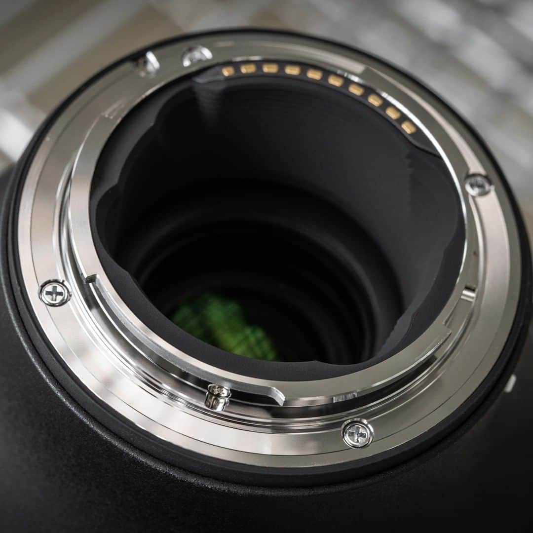 Sigma Corp Of America（シグマ）さんのインスタグラム写真 - (Sigma Corp Of America（シグマ）Instagram)「Getting a little up close and personal with the new SIGMA 100-400mm DG DN OS Contemporary.  Coming soon!  #sigmaphoto #sigma100400mm #sigma100400contemporary #DGDN #mirrorless #telephoto #supertelephoto #ultratelephoto #zoomlens #closeups #soon」6月20日 22時00分 - sigmaphoto
