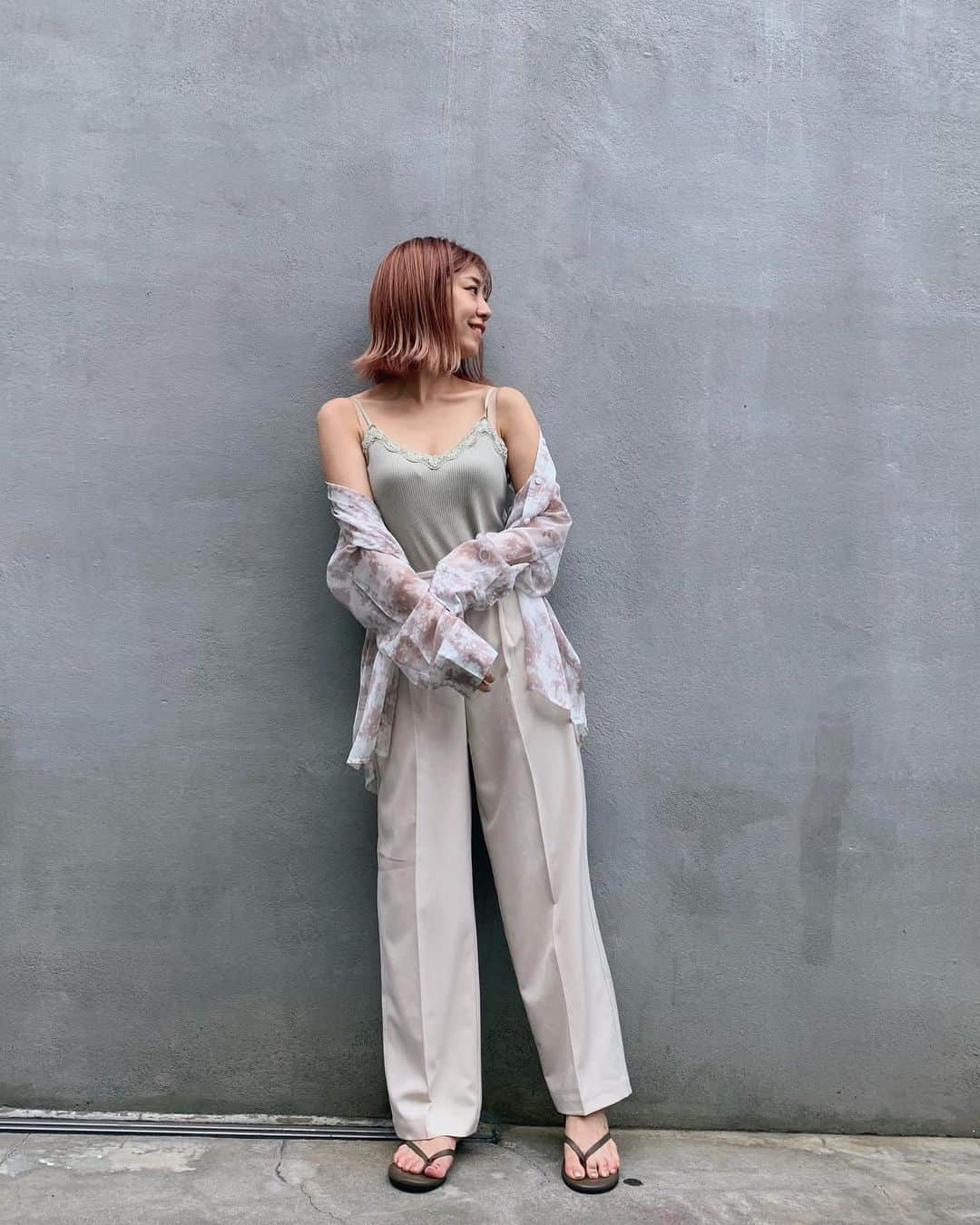 本橋優華のインスタグラム：「夏服☺︎ #summer#ootd#tiedye#beige#mintgreen#pistacchio#colony2139#tokyo#harajuku #タイダイ#ピスタチオ#ミント」