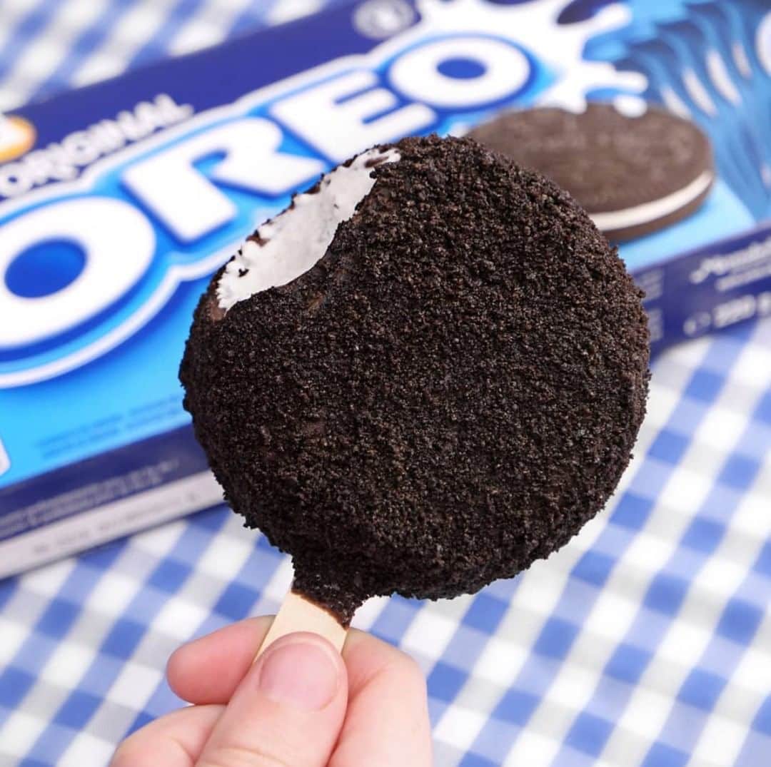OREOさんのインスタグラム写真 - (OREOInstagram)「It's officially summer and we're taking a moment to enjoy this homemade OREO ice cream popsicle 😍⠀⠀⠀⠀⠀⠀⠀⠀⠀ ⠀⠀⠀⠀⠀⠀⠀⠀⠀ 📷: @cocinaparatodos」6月20日 23時01分 - oreo