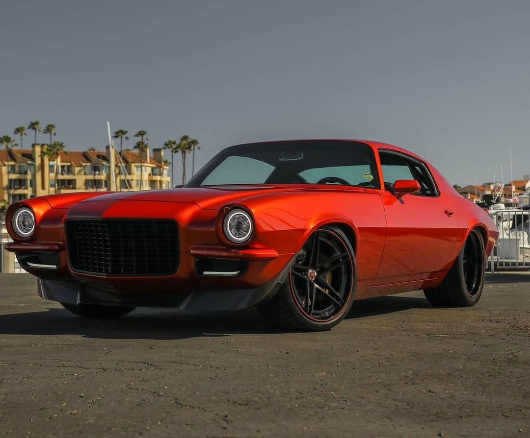 Classics Dailyさんのインスタグラム写真 - (Classics DailyInstagram)「If you don’t know about @steveaguilar313 NFR RED ‘71 Camaro then pay close attention!  Designed by @seansmithdesigns this incredible ride is one of our favorites!  _ Photos: @itsjustbrian  _ #classiccar #musclecar #hotrod #ls #restomod #classicsdaily #streetrod #protouring #streetcar #customcar」6月20日 23時21分 - classicsdaily