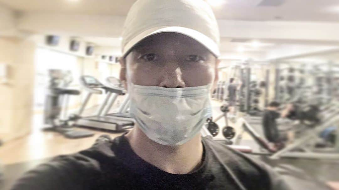 チ・ジニさんのインスタグラム写真 - (チ・ジニInstagram)「@ikkle_entertainment #일상 #운동 #마스크 #힘들다 🚴🏽🏌🏻🏃🏻」6月20日 23時36分 - actor_jijinhee