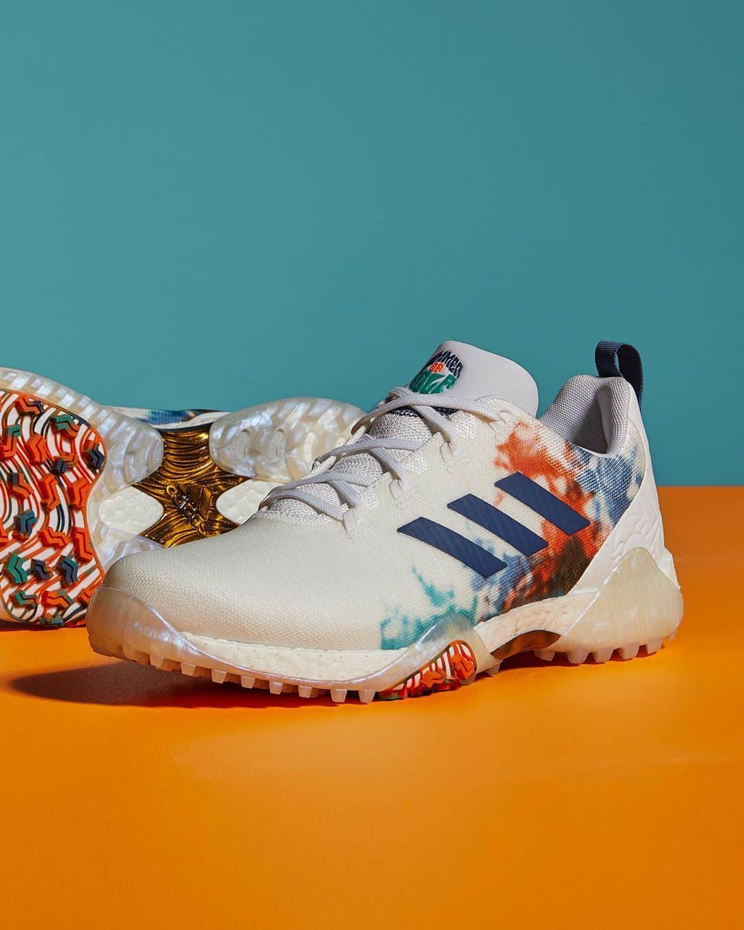 adidas Golfさんのインスタグラム写真 - (adidas GolfInstagram)「Come as you are to a Summer of Golf. Kick off the first official day of summer ☀️ in style in this limited edition CODECHAOS. Available now 🔗 in bio.」6月20日 23時59分 - adidasgolf