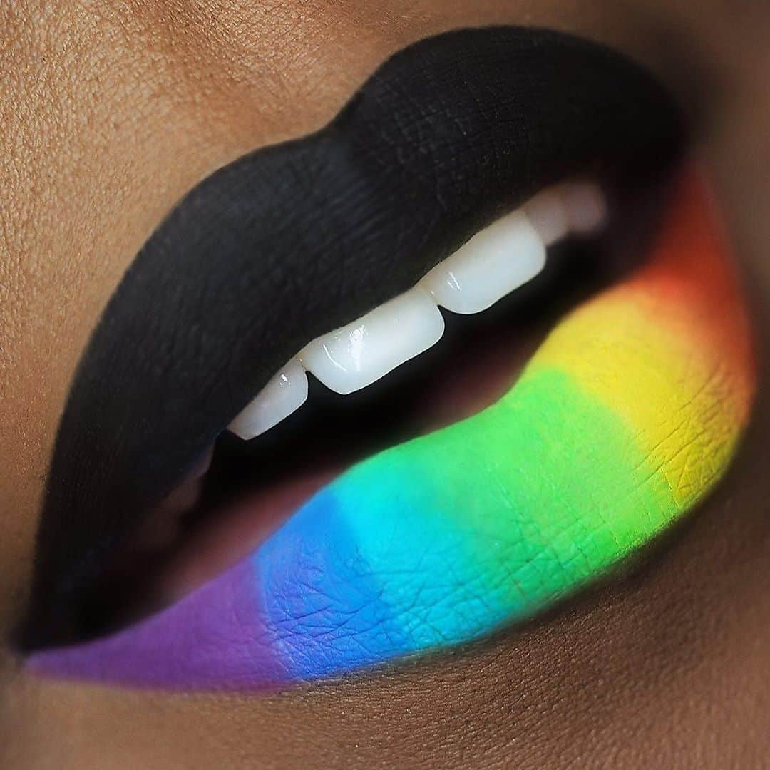 M•A•C Cosmetics Franceさんのインスタグラム写真 - (M•A•C Cosmetics FranceInstagram)「M•A•C - PRIDE 🌈  Tout au long du mois de juin, célébrez la diversité avec nous ! 😉  Le makeup n'a pas de frontières, tout comme Pride, que nos Makeup Artists célèbrent partout dans le monde ! 😍  All Ages, All Races, All Genders ! ✨  Crédit : @maccosmetics  #MACCosmetics #MACCosmeticsFrance #MACPride #Pride #MACPride2020 #Pride2020 #pridecolours #macpadma」6月21日 1時00分 - maccosmeticsfrance