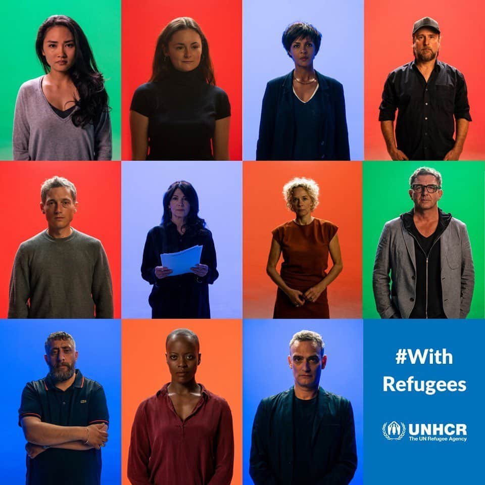 フローレンス・カサンバのインスタグラム：「Heute ist #weltflüchtlingstag . 80 Millionen Menschen sind auf der Flucht. Ihre Geschichten werden nicht oft gehört. Elf Schauspieler*innen haben ihnen für „Was sie mitgenommen haben“ ihre Stimme geliehen. Erfahrt mehr zum Projekt:  Link in Bio. #worldrefugeeday Fotos Schauspieler*innen: @juliaterjung」