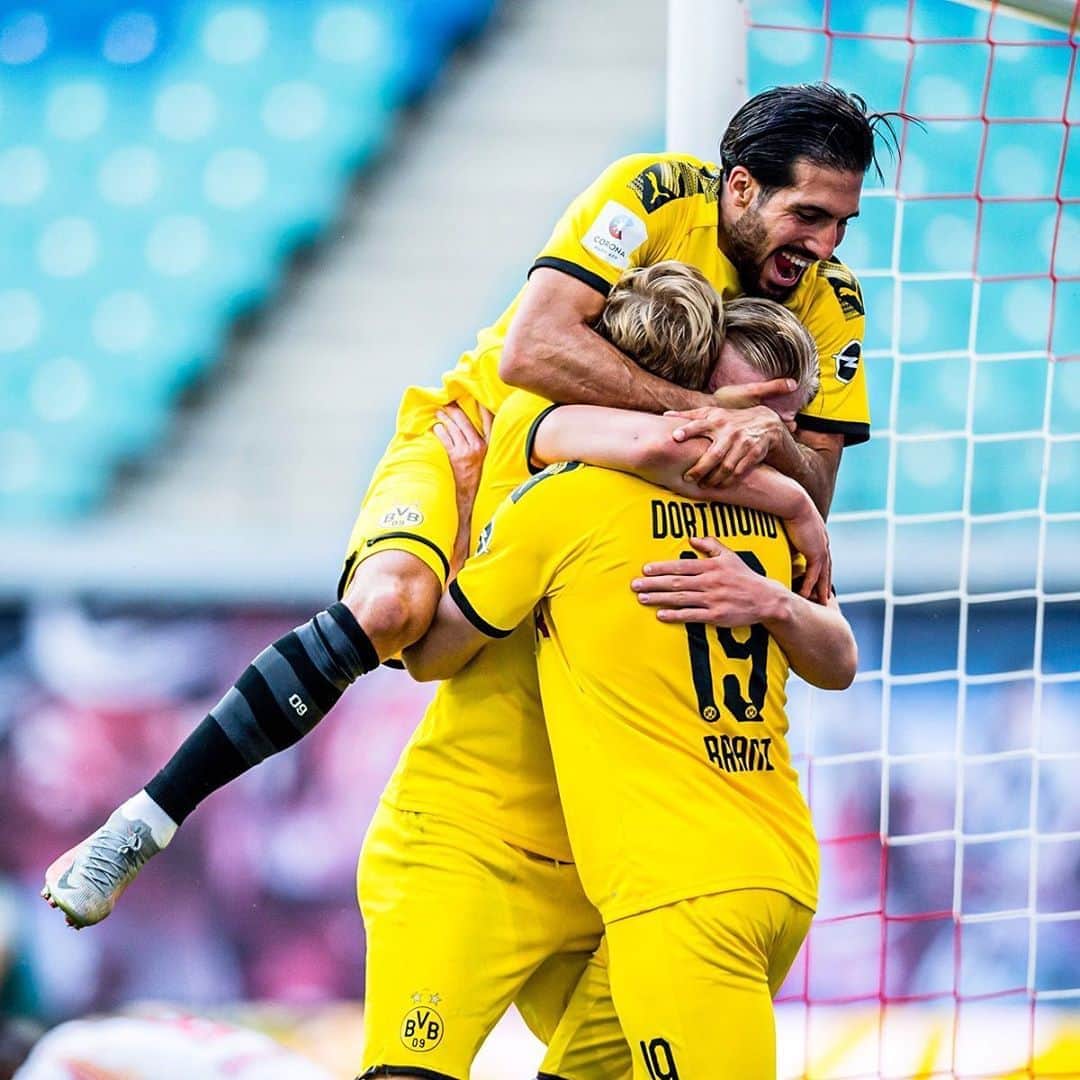 エムレ・カンのインスタグラム：「Important away win today to secure the 2nd place and CL football! Disappointed about the fact I’ll have to miss the last match.. see you next season Borussen 🖤💛 #BVB #EC27 #weCan」