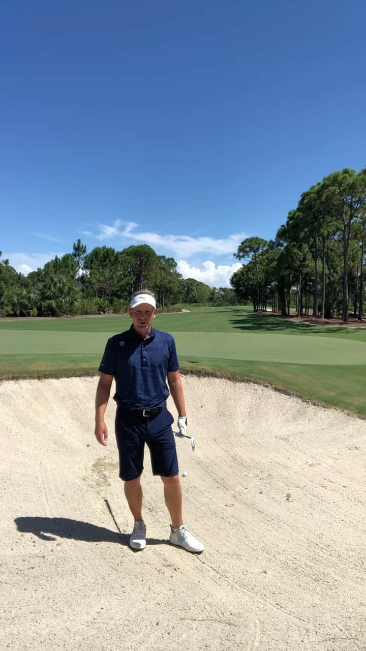 ルーク・ドナルドのインスタグラム：「Here is an LD Tip I recorded last week on a couple of small things that can help that clean contact out of the bunker. Enjoy! #LDTips #fairwaybunker #clean #shallow #staysafe #stayhealthy」
