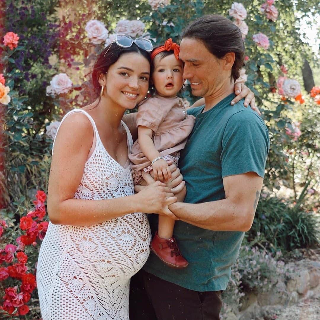 E! Onlineさんのインスタグラム写真 - (E! OnlineInstagram)「#TheBachelor's Bekah Martinez is officially a mom of 2! Link in bio for everything we know about her new baby boy.💙 (📷:Instagram)」6月21日 3時01分 - enews