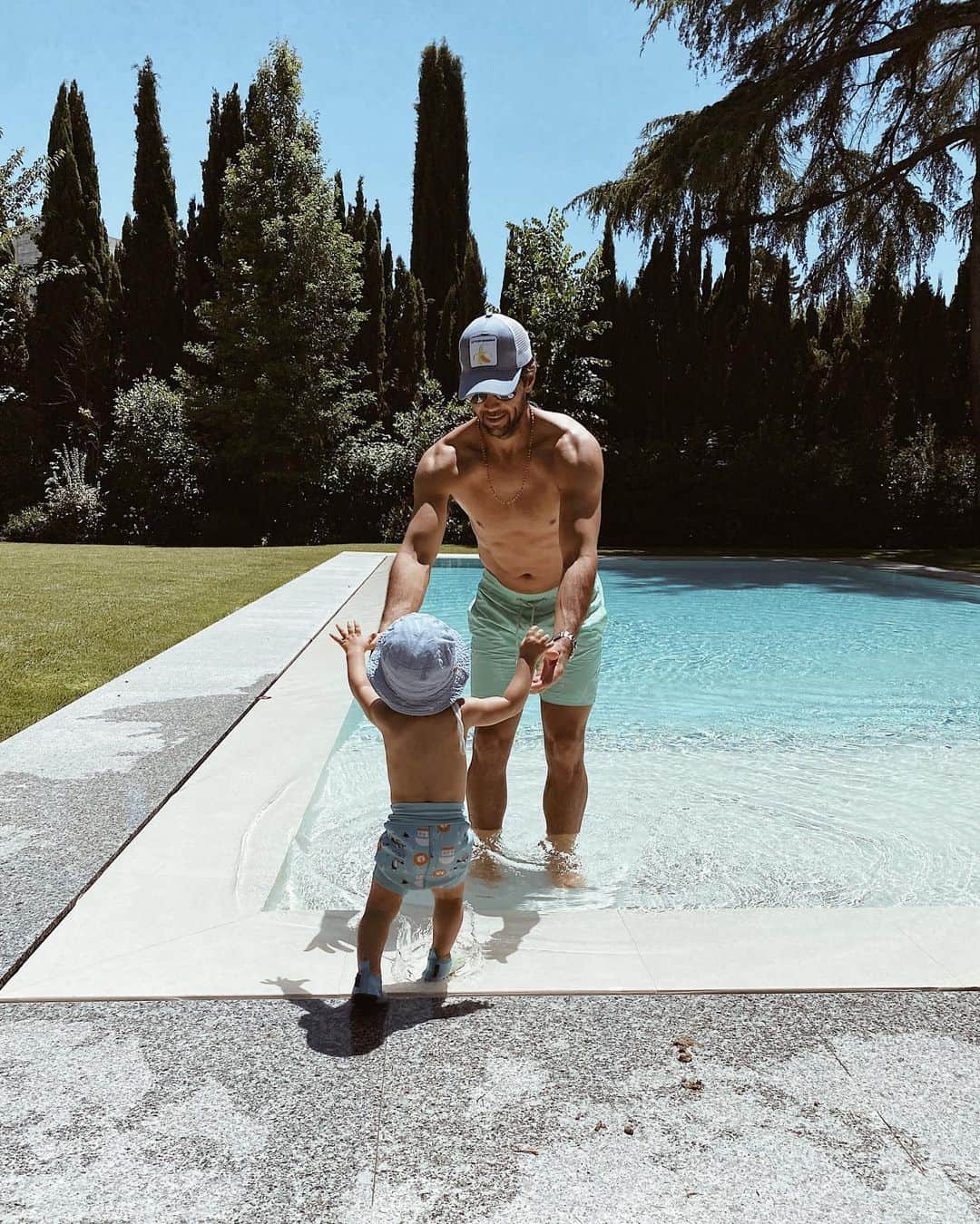 フェルナンド・ベルダスコのインスタグラム：「Love spending time with you. . Me encanta pasar tiempo contigo.」