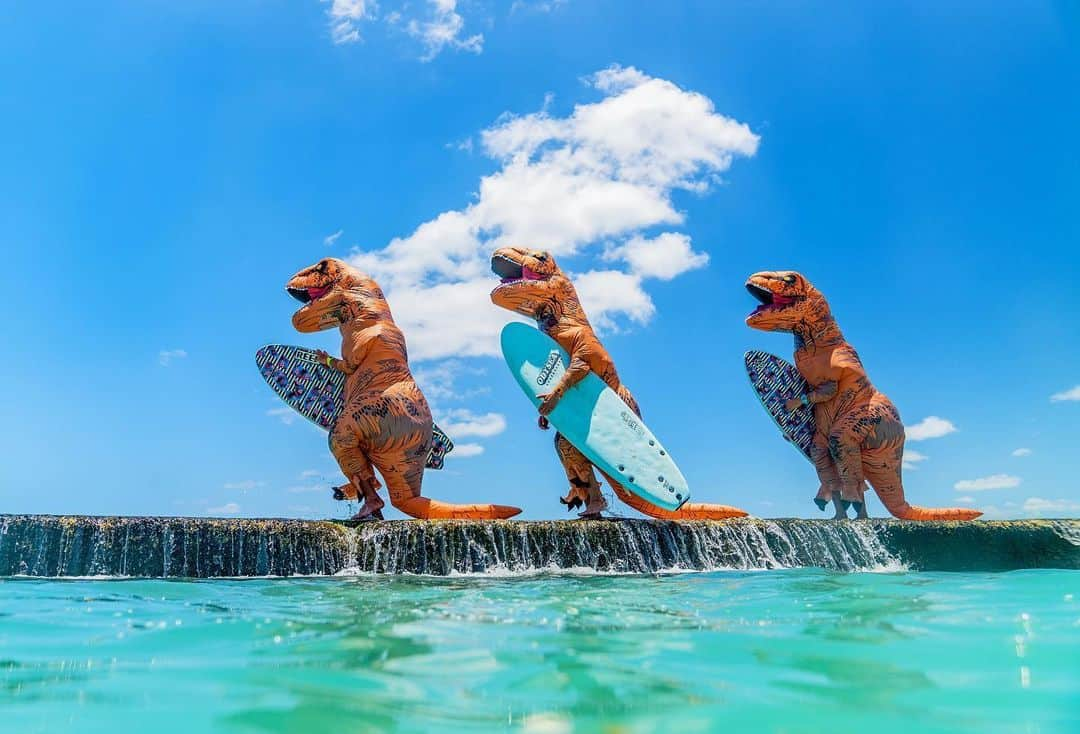 ニクソンさんのインスタグラム写真 - (ニクソンInstagram)「Surfing has been about fun since day 1. Happy International Surfing Day! @whoisjob #internationalsurfingday」6月21日 4時20分 - nixon