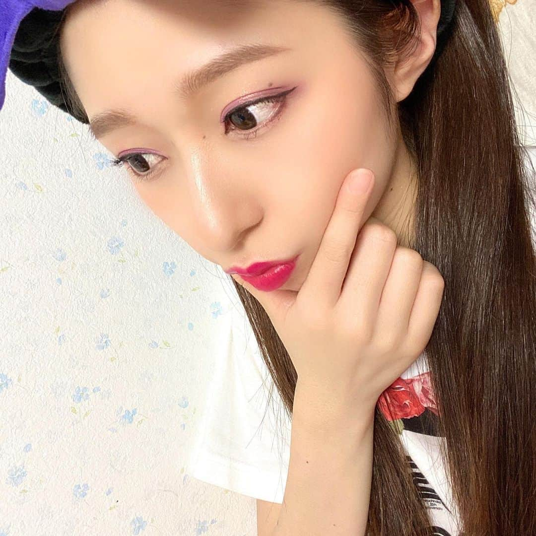 大黒柚姫さんのインスタグラム写真 - (大黒柚姫Instagram)「＊ purple😈💜🦄🍇 やっぱり紫が1番落ち着くから 紫が担当カラーで良かった🥺 #紫メイク #紫陽花メイク #メイク  #make  #推し色メイク」6月21日 14時17分 - yuzuki_oguro_official