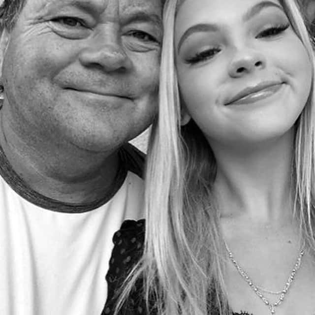 ジョーディン・ジョーンズさんのインスタグラム写真 - (ジョーディン・ジョーンズInstagram)「well dad... the past 4 years i’ve flown home to surprise you for father’s day. this year is different, but i promised i would always keep traditions going because i know you’re still here with me. i just landed in michigan because i couldn’t be in la just at home on this day. i decided i want to celebrate you and your life as our father & husband today. i miss you so much dad. today will be hard and i know you will be near but just know how much we love you. i still will never understand why you had to go so soon but i will forever cherish and love you unconditionally. my dad. my supporter. my everything. happy father’s day dad, miss you 💔❤️」6月21日 14時39分 - jordynjones