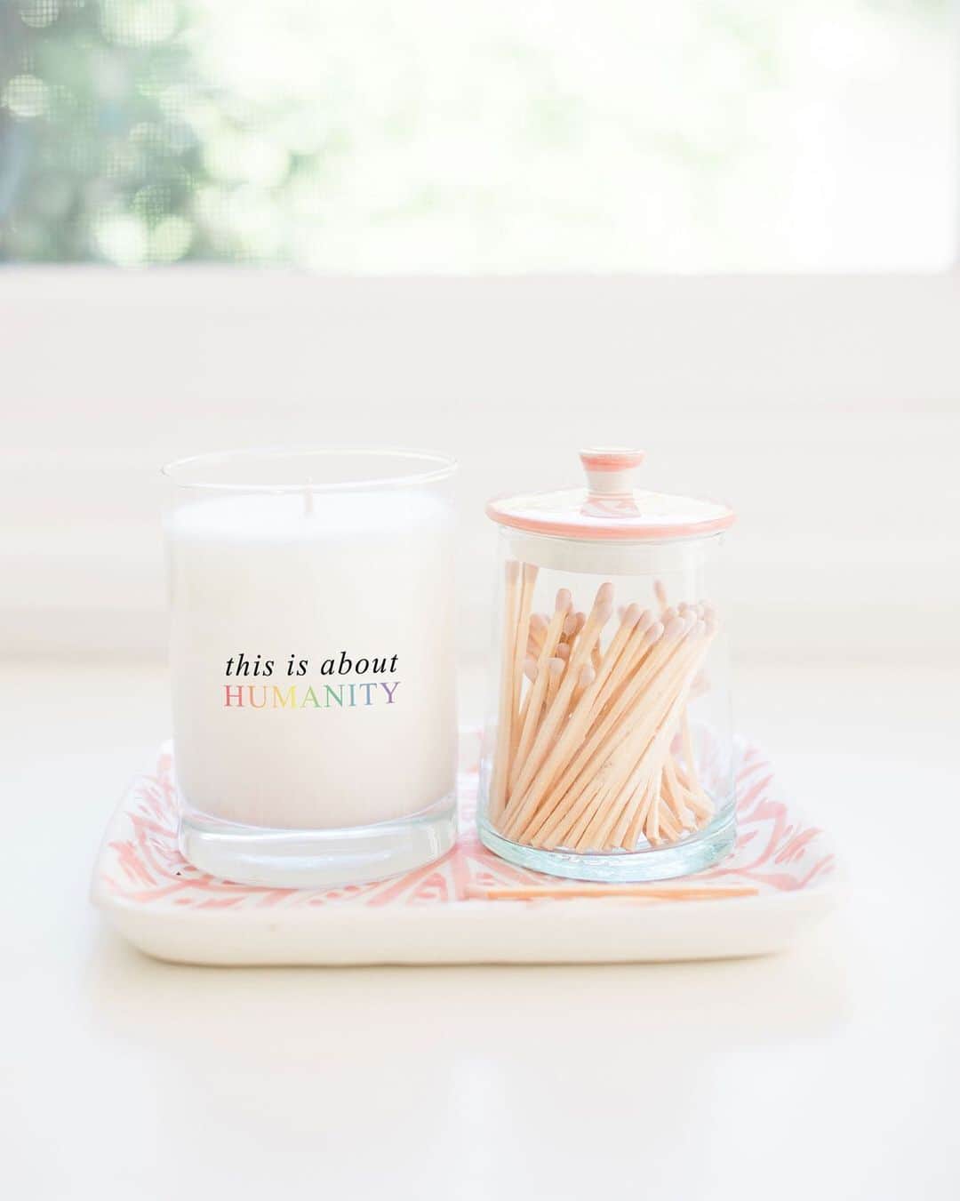The Little Marketさんのインスタグラム写真 - (The Little MarketInstagram)「We've given one of our favorite candles a new look for Pride Month! For every purchase of this candle, we will donate $18 to the @thisisabouthumanity Fund at the International Community Foundation. And for the month of June, all donations to This is About Humanity will go to shelters that welcome the LGBTQ+ community and their families. ⁣ ⠀⠀⠀⠀⠀⠀⠀⠀⠀⁣ This is About Humanity works closely to meet the needs of immigrants, refugees, and asylum seekers who are affected by violence and instability in their home countries. The organization fights for their human rights and safety while supporting housing, medical care, and on-the-ground relief efforts.」6月21日 9時07分 - thelittlemarket