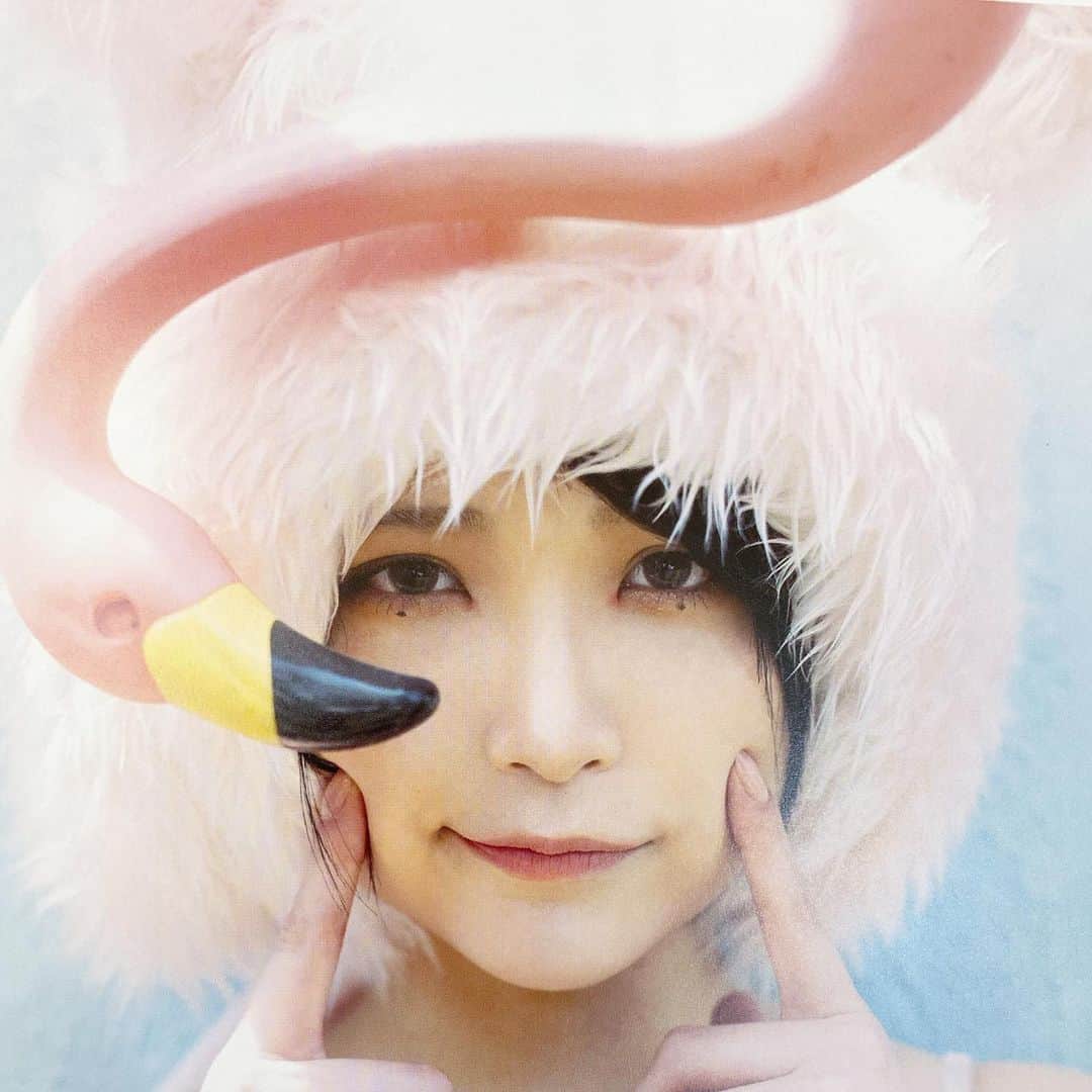 双木昭夫のインスタグラム：「雑誌フォトテクニックのあまつ様、ナミダボクロメイクをしました💖」