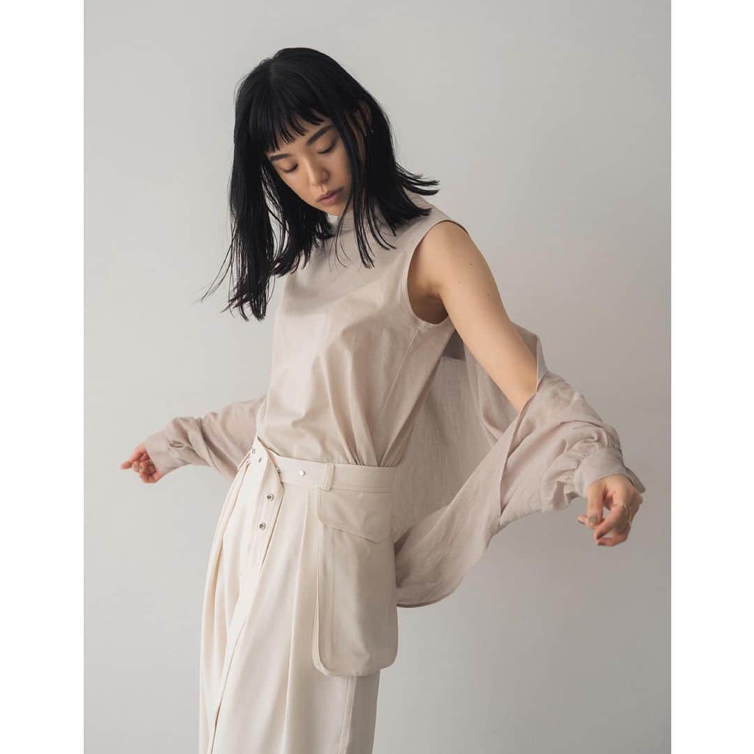 佐川理佳のインスタグラム：「@stair_official × @tatras_conceptstore hair&makeup by me」