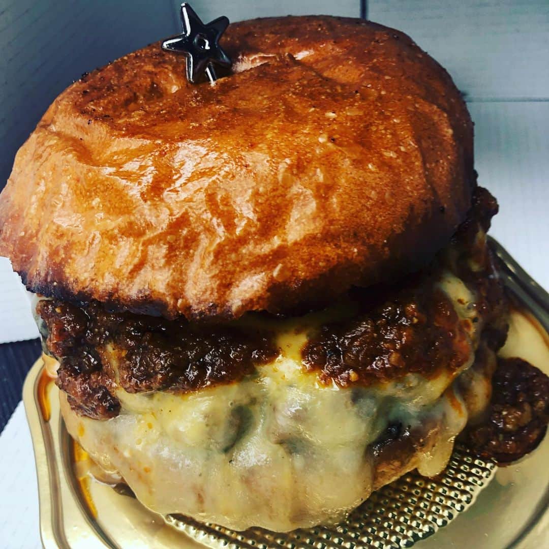 本広克行のグルメインスタ