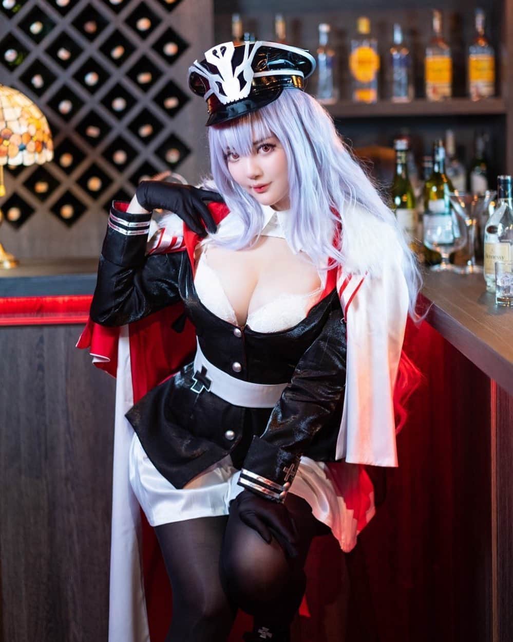 YingTzeさんのインスタグラム写真 - (YingTzeInstagram)「“ Sweet things cannot last long , the only thing that endures forever , is hatred. “ Graf Zeppelin , Azur Lane ⚓️ _ Which reminds me , I always forget where I put my phone 5 mins ago but I will never forget what happened in the past 😂 I need to be a less grudging person... _ Today’s stream schedule : Last of Us : Part II | 1pm-5pm Jackbox Party Games | 8pm-11pm See ya ! _ 📸 @kenn_tee  Studio @sotplugsstudio  #blessed #azurlane #azurlanecosplay #cosplaygirls #cosplayersofinstagram」6月21日 13時28分 - yingtze