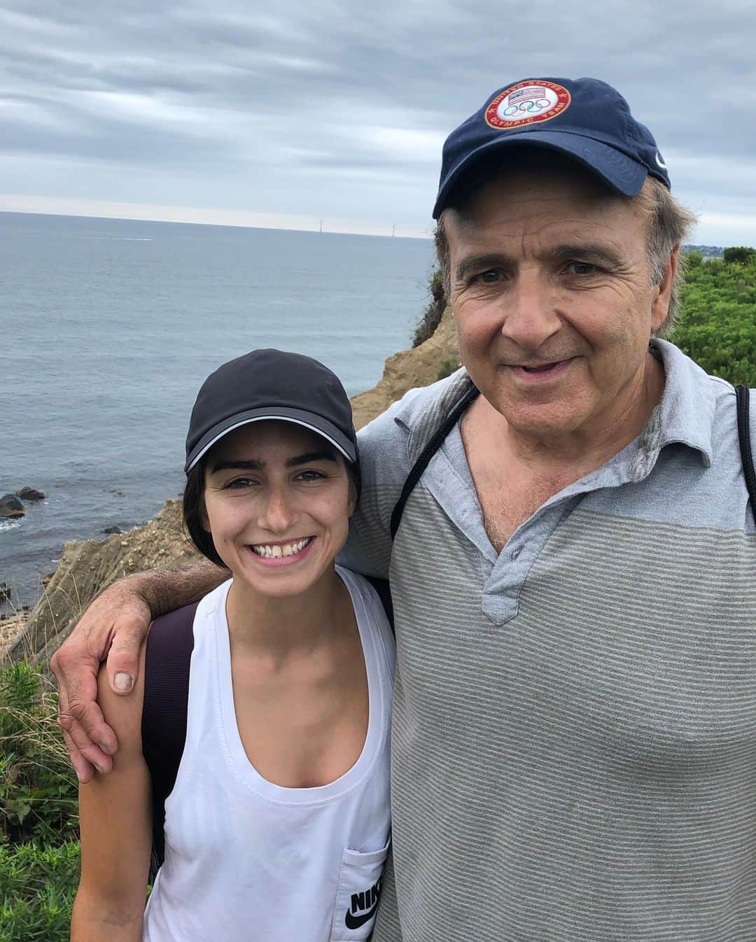 マリッサ・キャステリのインスタグラム：「Happy Father’s Day to all the amazing dads out there.❤️」