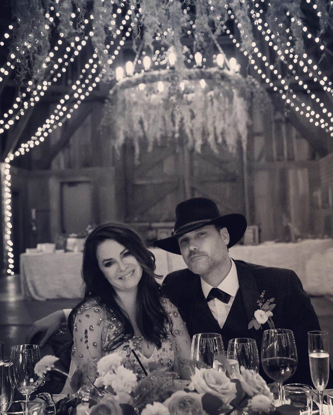 ホリー・マリー・コームズのインスタグラム：「Happy Father’s Day. We love you.」