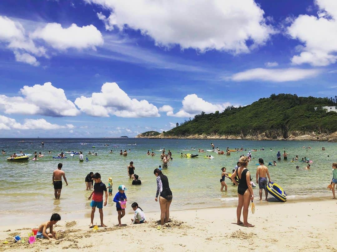 Liaさんのインスタグラム写真 - (LiaInstagram)「What a beautiful day for going to a beach!!! 🏖🌊👙最高のビーチ日和💕　#beach #bluesky #海」6月22日 0時05分 - lia_vocalist