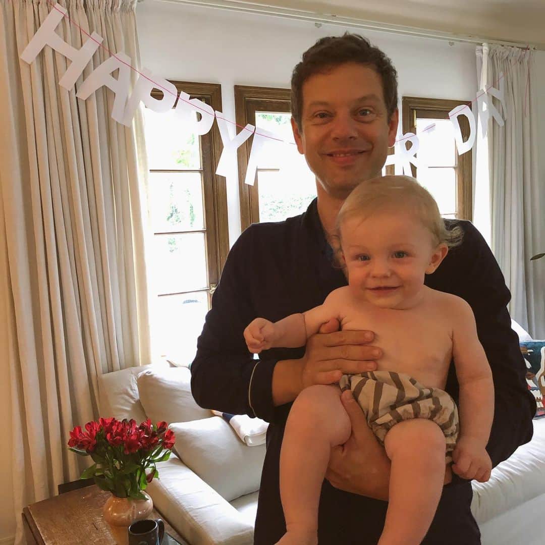 Anna Lylesのインスタグラム：「The best daddy this baby could wish for! #happyfathersday @dennisgots」