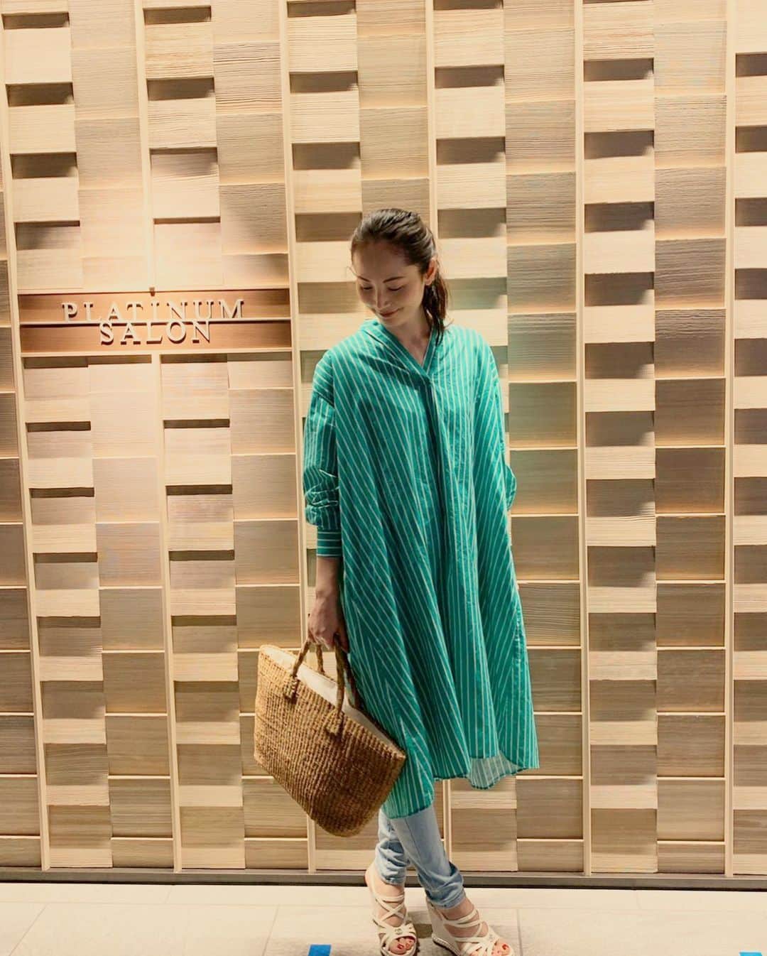のインスタグラム：「今日はグリーンが着たい気分🙂🤢 #green #fashion #instafashion」
