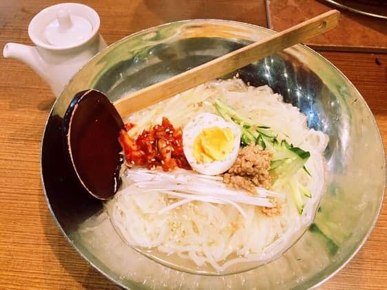あつひろのインスタグラム：「焼肉屋さんの冷麺ってなんか魅力的やな～😋✨ #焼肉屋 #ご飯派やけど #この日の気分は #冷麺始めました」